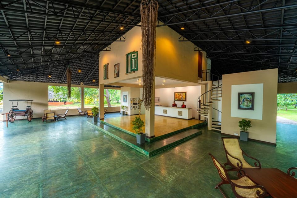 Kassapa Lions Rock Resort in Dambulla