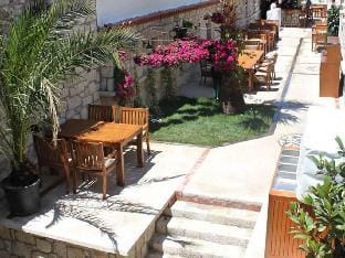 Erendira Hotel - Special Category Hotel in Alaçatı