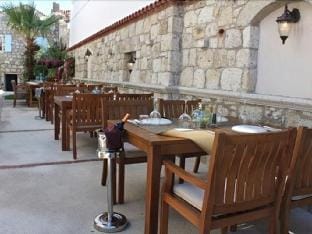 Erendira Hotel - Special Category Hotel in Alaçatı