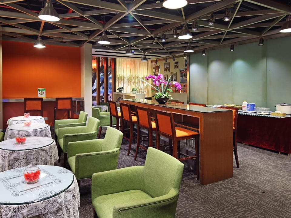 Yanjiang East Garden Inn Inn in Guangzhou