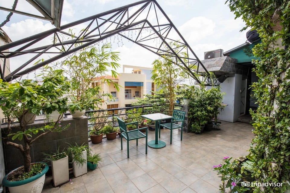 Minh Chau Hotel - Hoa Hung Hotel in Ho Chi Minh City