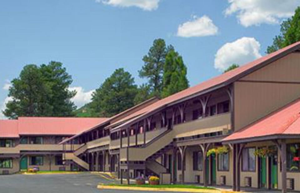 Branding Iron Motel Motel in Chama