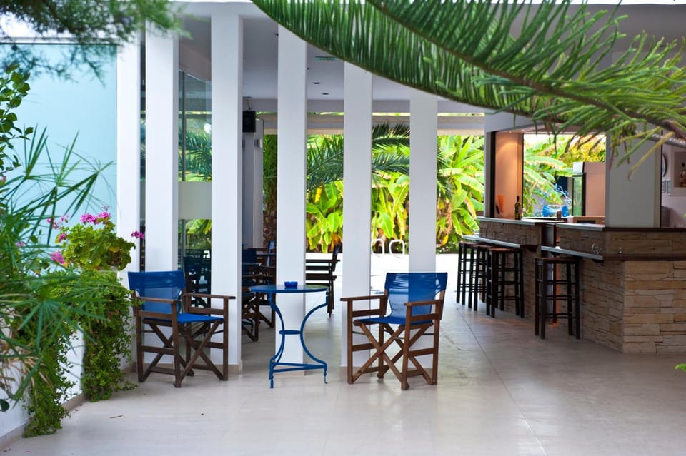 Bar/lounge