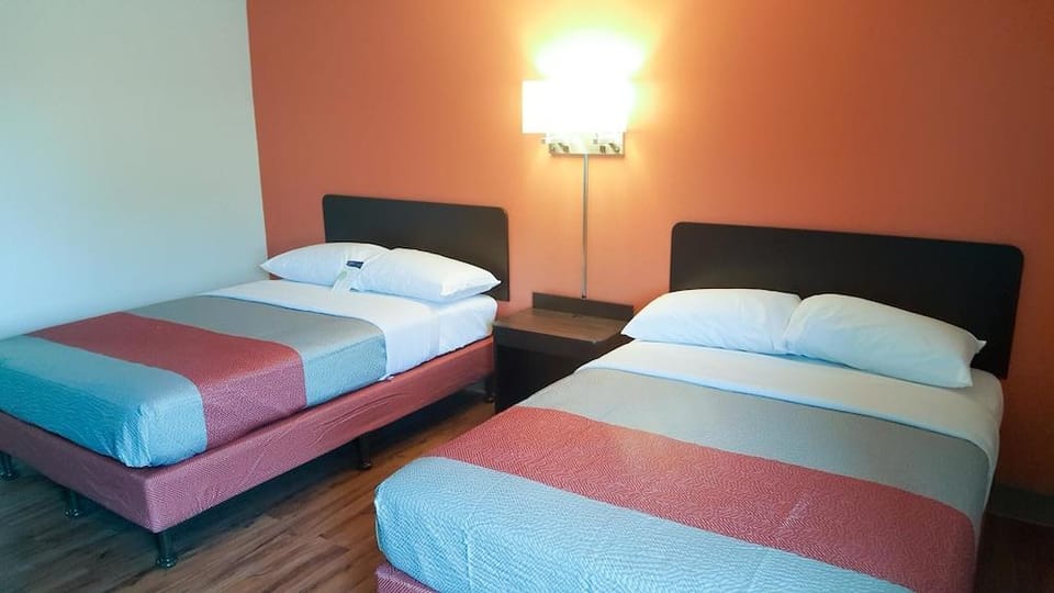 Motel 6 Hotel in Maryland Heights