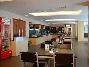 GreenTree Inn Nantong Haian Bus Station Express Hotel in Jiangsu
