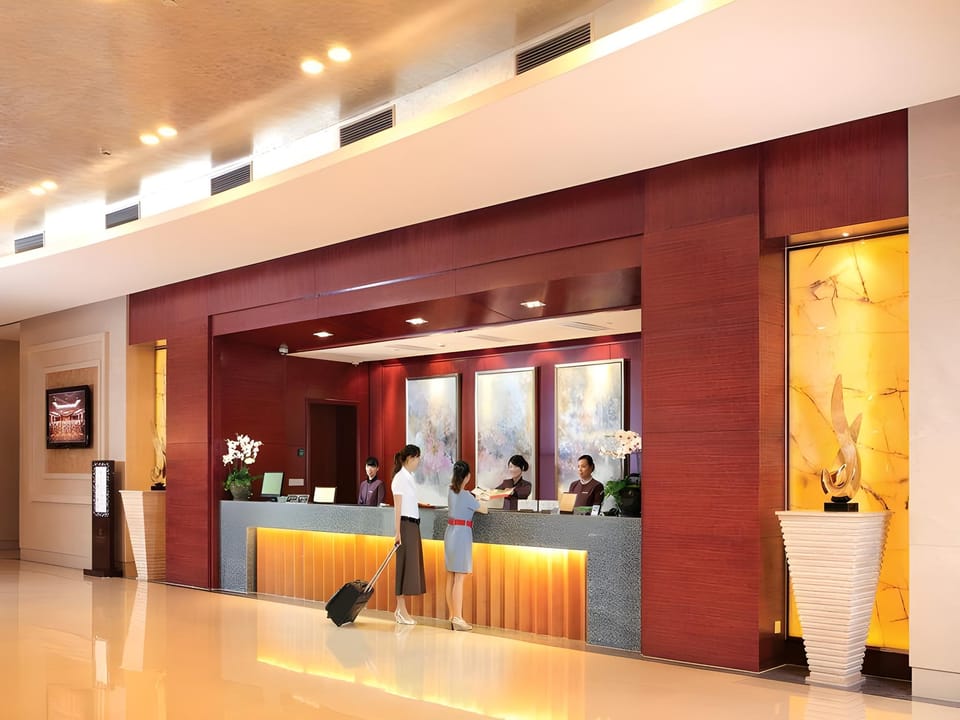 Yuloon Hotel Hongqiao Airport Hotel in Shanghai