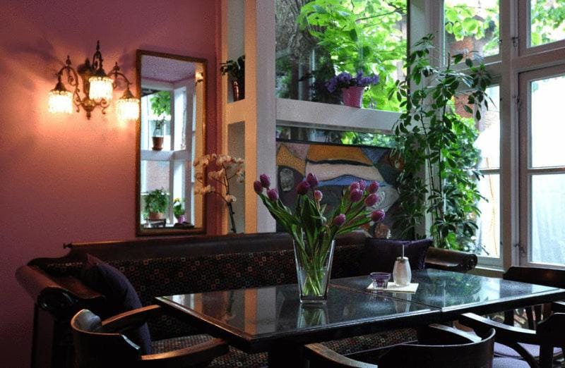 Bar/lounge