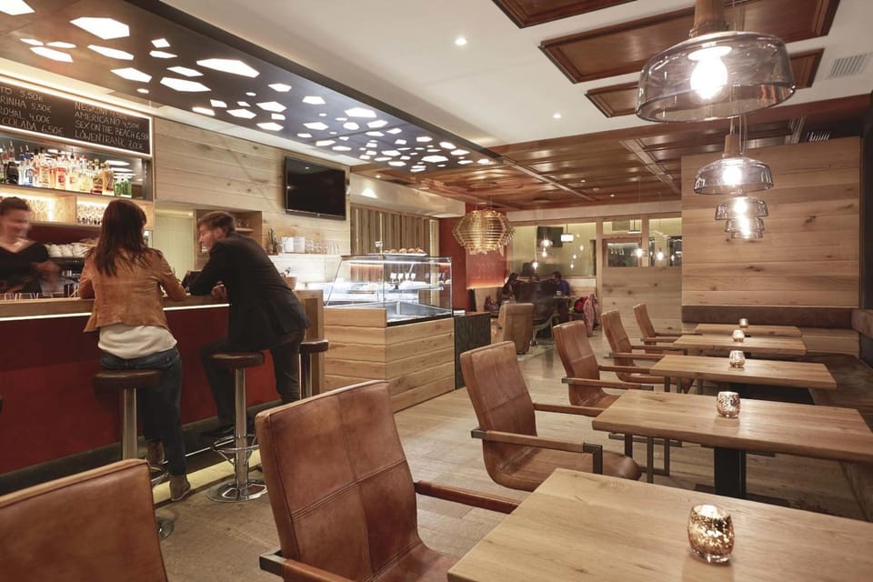 Bar/lounge