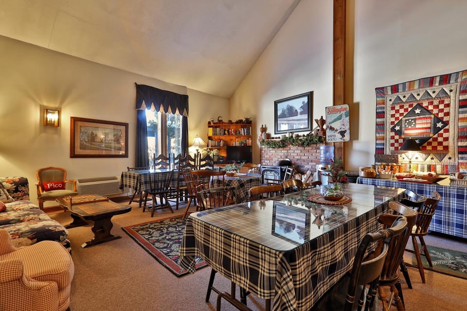 Greenbrier Inn Killington Inn in Mendon