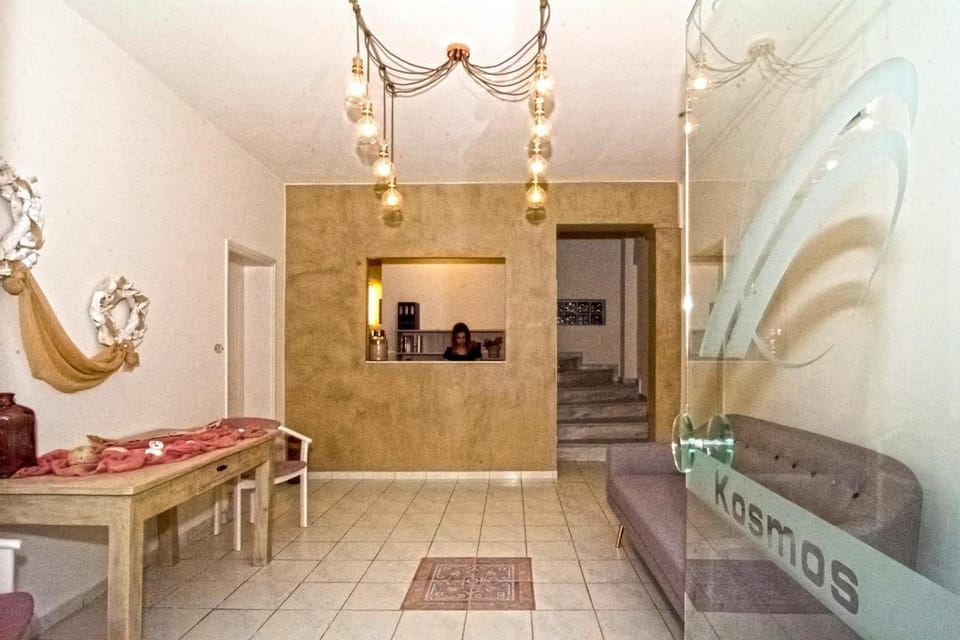 Kosmos A.G.K Studios-Apts Hotel in Crete