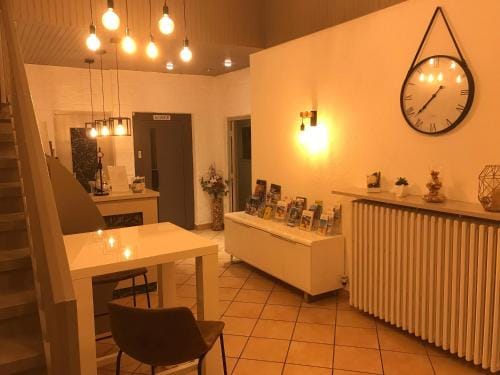 Hotel Alpes Cevennes Hotel in Valence