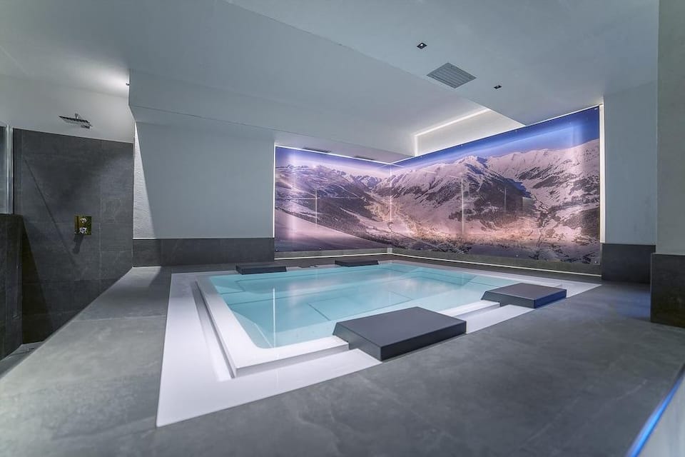 Hotel Astoria Hotel in Canton of Grisons