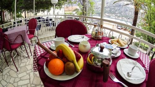 Hotel Bokeljski Dvori Hotel in Kotor Municipality