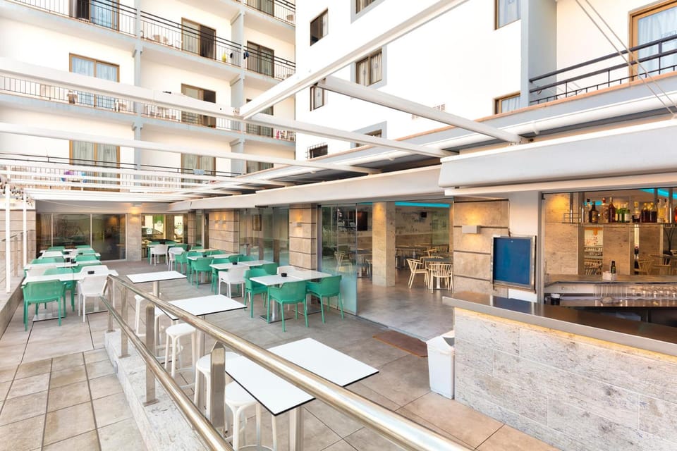Hotel Brisa Ibiza - Adults only Hotel in Sant Antoni Portmany