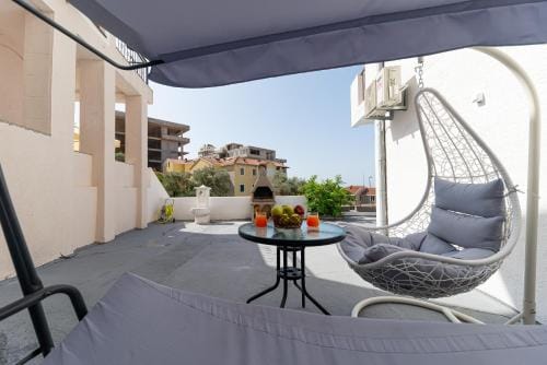 Apartments Vjera Petrovac Hotel in Budva Municipality