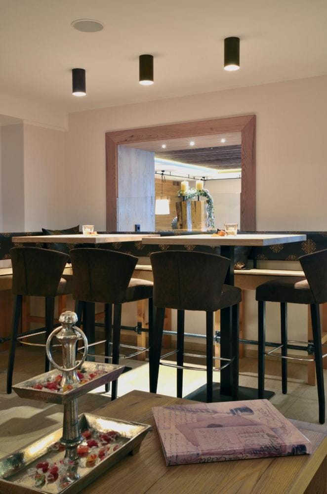 Bar/lounge