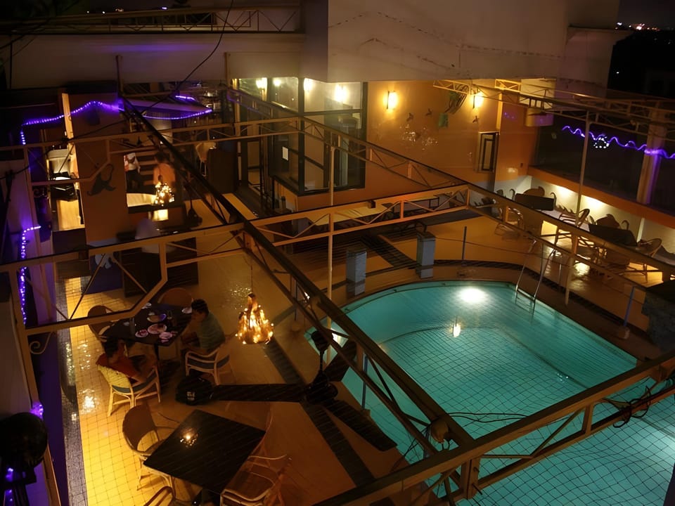 Swimming pool
