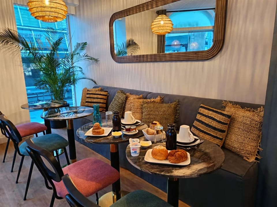 Hotel L'albatros Hotel in Le Pouliguen