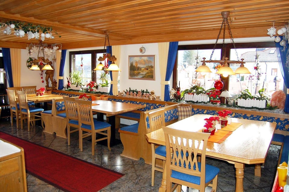 Hotel - Pension - Heidelberg inkl. Chiemgaukarte Hotel in Ruhpolding