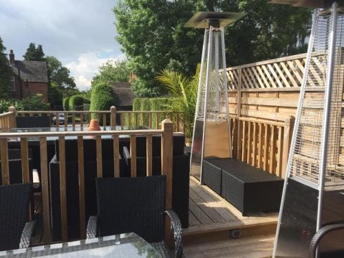 Crown Inn Inn in Staffordshire Moorlands District