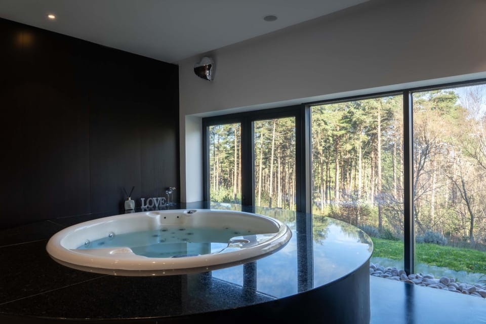 Hot tub