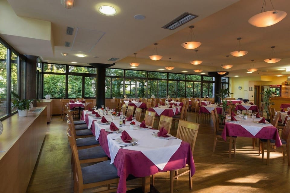 Hotel Tomislavov DOM Hotel in City of Zagreb