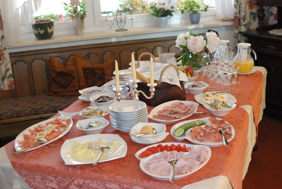 Kirchenwirt Hotel in Velden am Wörthersee