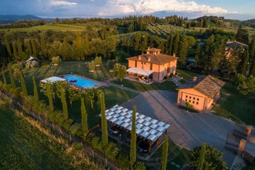 Villa Lestra Hotel in Tuscany