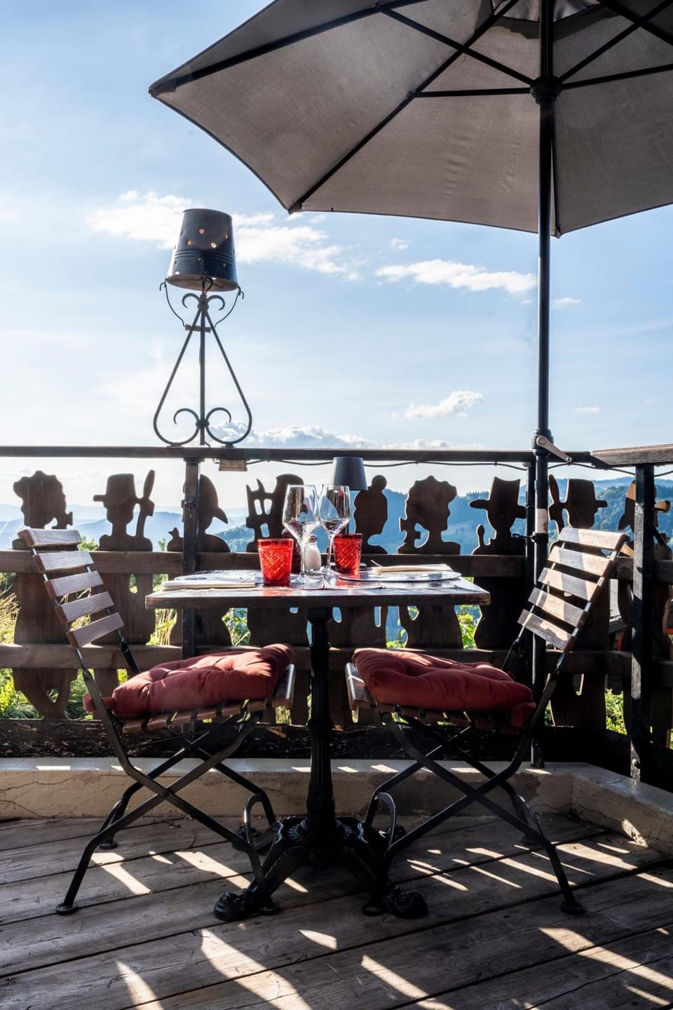 Le Coucou Hotel Restaurant & Lounge-Bar Hotel in Montreux