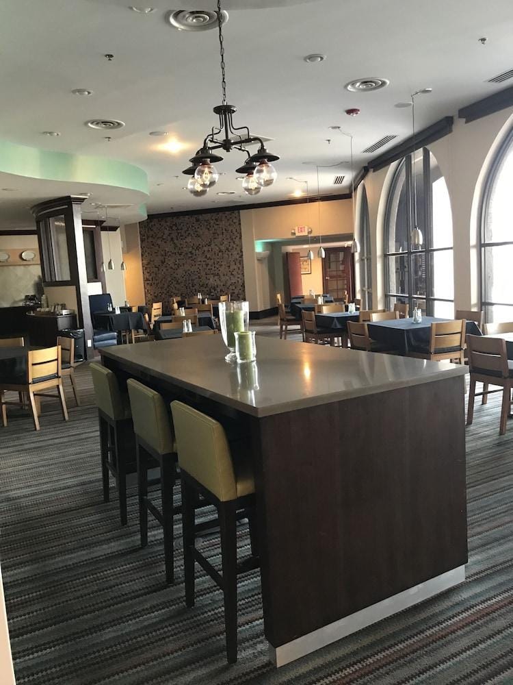 Holiday Inn El Paso-Sunland Pk Dr & I-10 W Hotel in El Paso