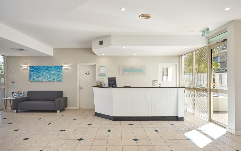 Maldives Resort Apartment hotel in Surfers Paradise