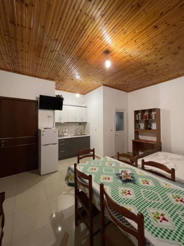 Guesthouse Dollomaja Ksamil Hotel in Ksamil