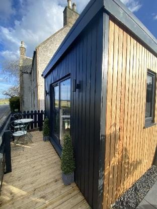 Little Woodbine Hotel in Scotland