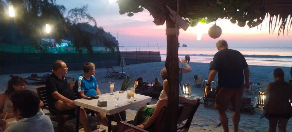 Lazy Hut Resort in Ko Phayam