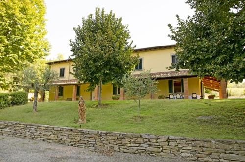 Lucca Cycling Holidays Il Tiglio Rooms Hotel in Capannori