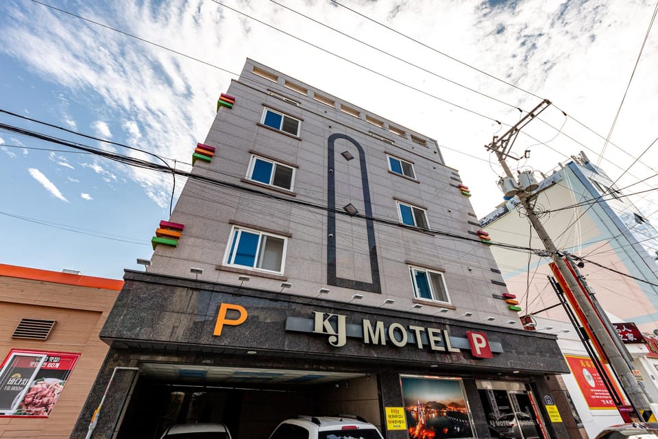 Yeosu KJ Motel in South Korea