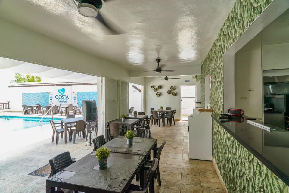 Bar/lounge