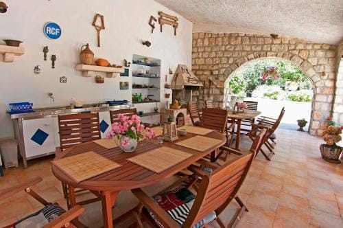 Rooms at Castle from XVI century Zamagna, Mali Zaton bay Hotel in Dubrovnik-Neretva County