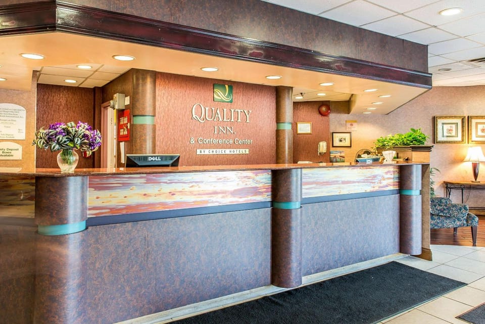 Quality Inn and Conference Center Hotel in Springfield