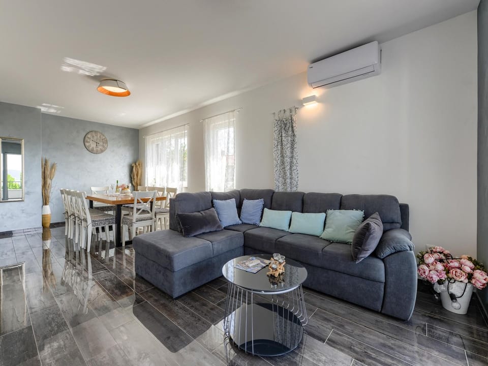 Modern villa in Sveti Filip with pool Hotel in Šibenik-Knin County, Croatia