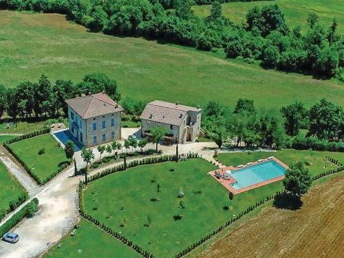 Cozy Stay with Scenic Views Hotel in Tuscany