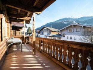 Apartment in Hollersbach near Ski Lift Hotel in Salzburgerland