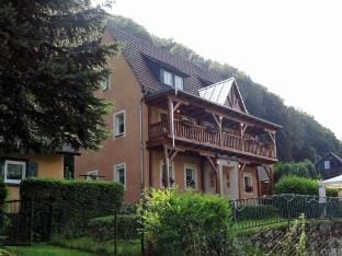 Ferienwohnung fur 2 Personen in Kirchhundheim Hotel in Hesse