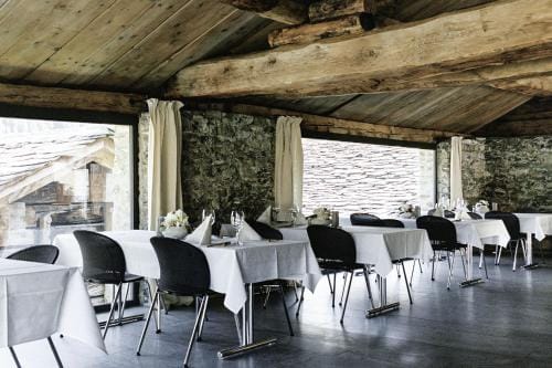Hotel Weiss Kreuz Hotel in Canton of Grisons
