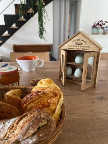 Cocon de douceur a deux pas de la gare Hotel in Brittany