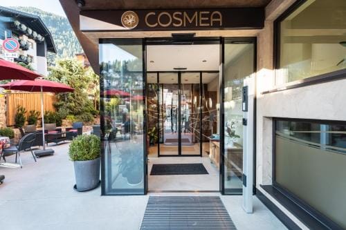 Hotel COSMEA 4 Stars - Your Dolomites experience Hotel in Ortisei