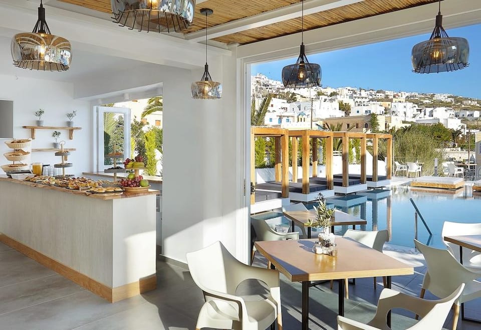 callia retreat Hotel in Thera