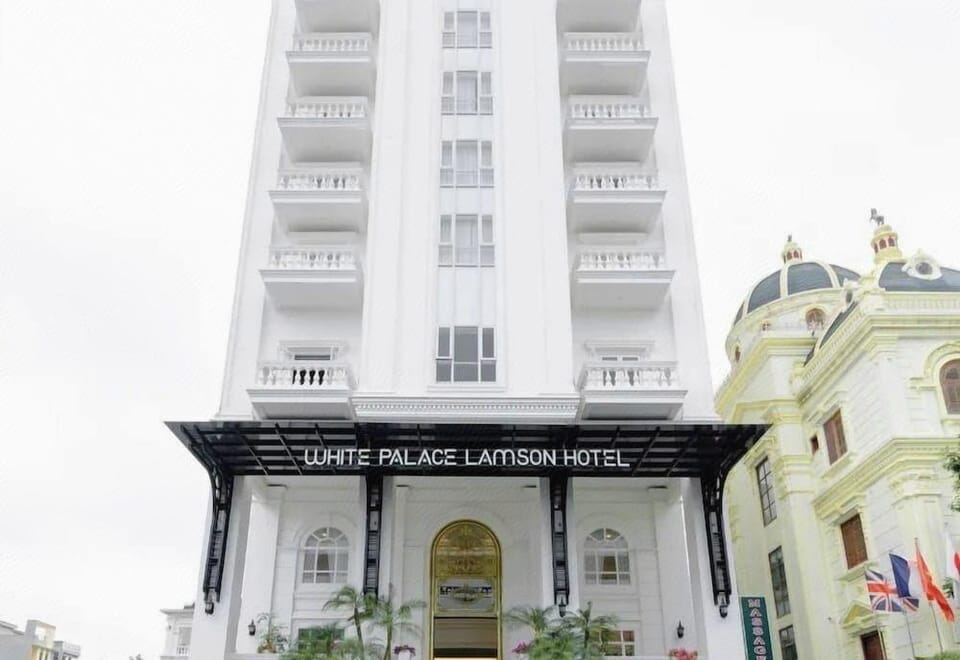 White Palace Lam Son Hotel in Vietnam