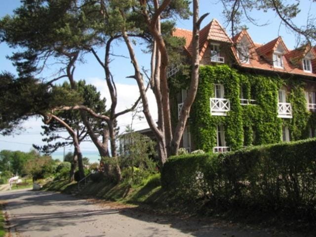 Hotel De La Terrasse Hotel in Normandy