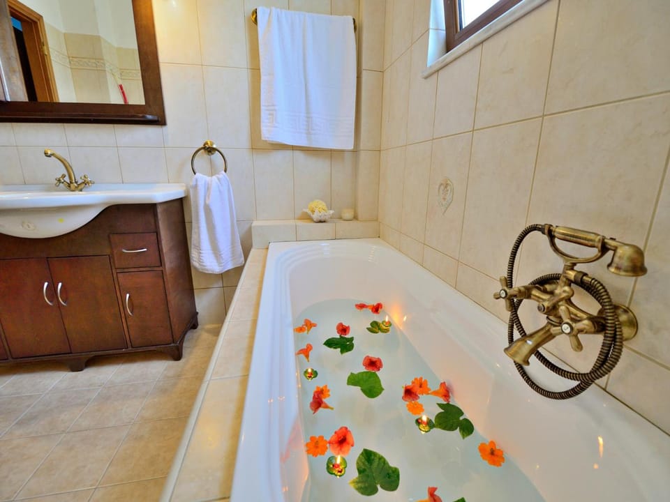 Niriides Apartments Hotel in Crete